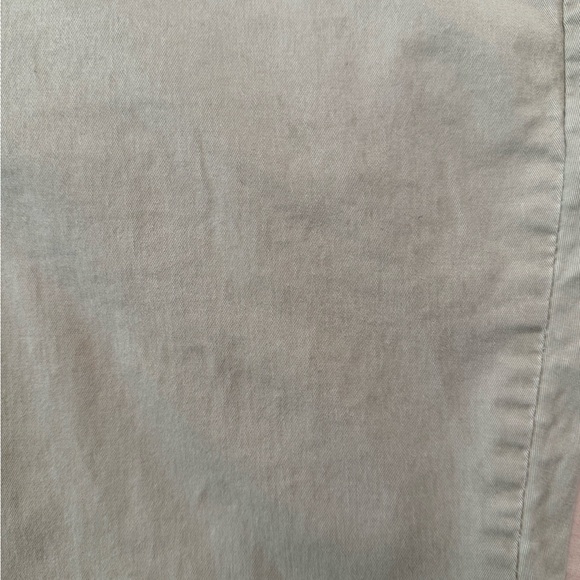 2 pair of women’s Lee Essential Chinos size 16 medium length Gray and Cream EUC - Picture 7 of 7